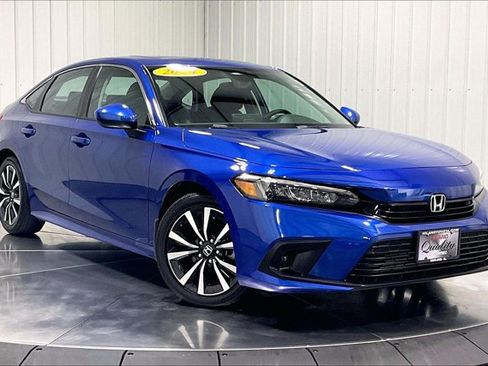 Used 2024 Honda Civic EX image 3