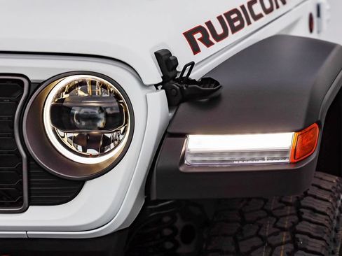 New 2026 Jeep Gladiator Rubicon w/ Steel Bumper Group AWD/4WD image 5