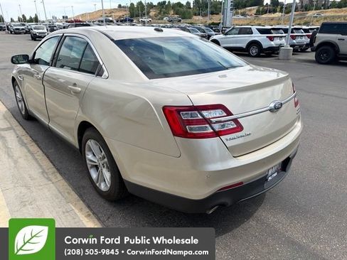 Used 2017 Ford Taurus SEL w/ Equipment Group 201A FWD image 8