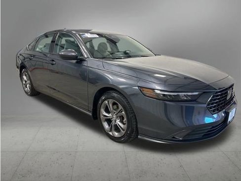 Certified 2023 Honda Accord EX image 4