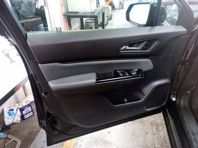 Used 2025 Honda Prologue Touring image 8