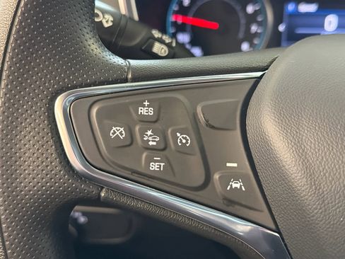 Used 2024 Chevrolet Equinox LT image 37