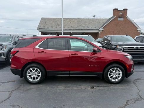 Used 2024 Chevrolet Equinox LT image 8