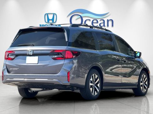 New 2026 Honda Odyssey EX-L image 5