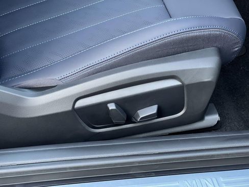 New 2025 MINI Cooper 2-Door Hardtop image 27