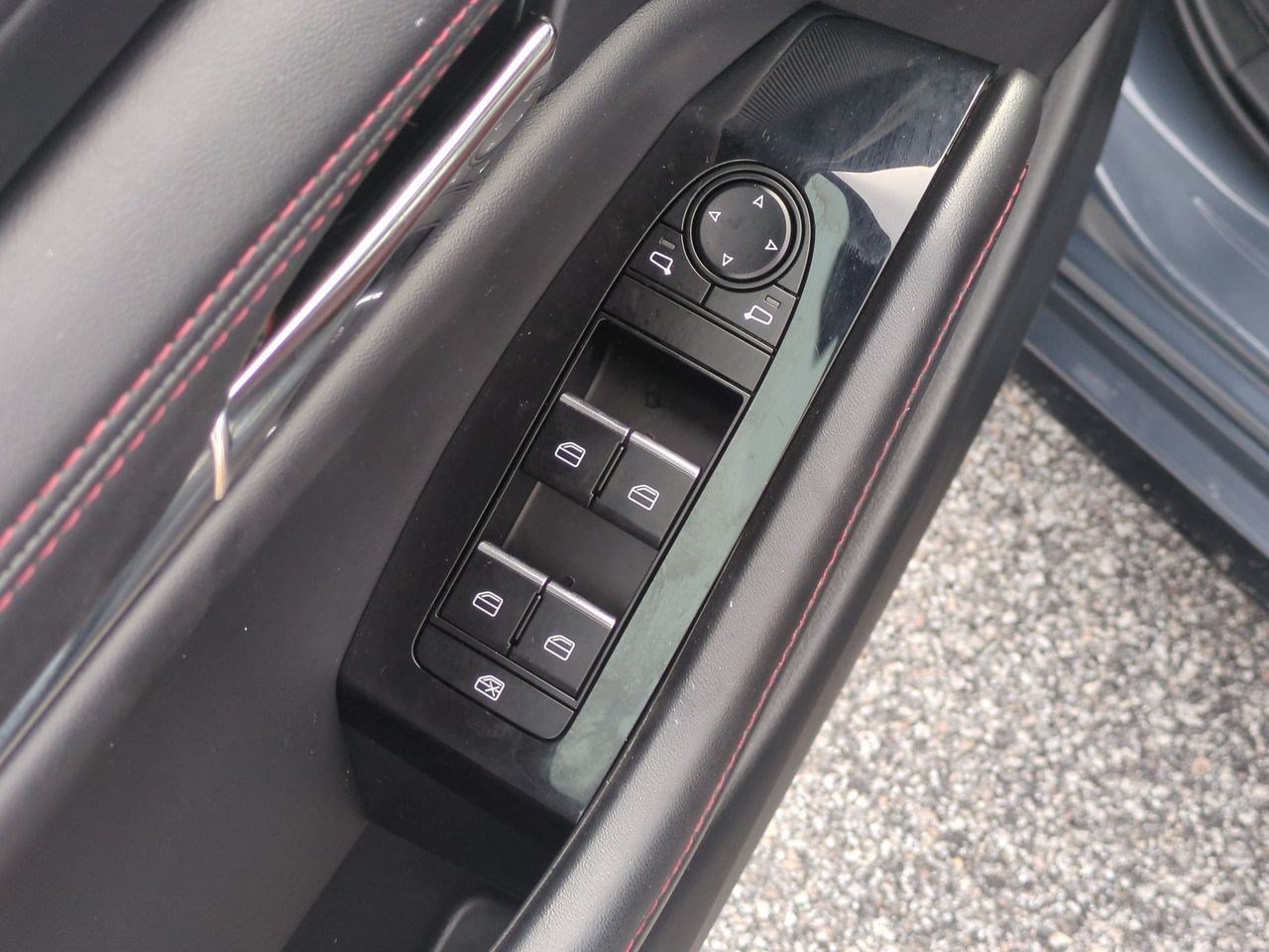 Used 2024 MAZDA MAZDA3 s AWD/4WD image 15