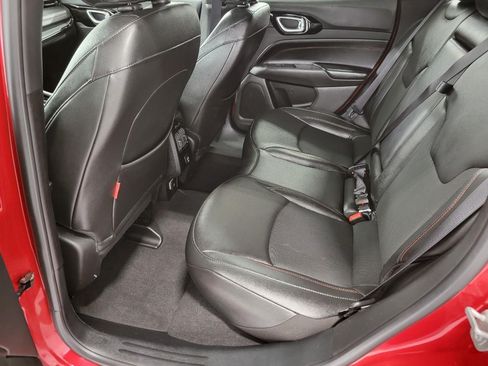 Used 2025 Jeep Compass Trailhawk AWD/4WD image 48