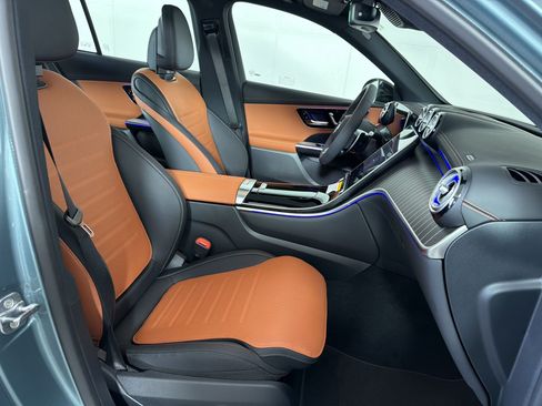 New 2026 Mercedes-Benz GLC 43 AMG 4MATIC image 24
