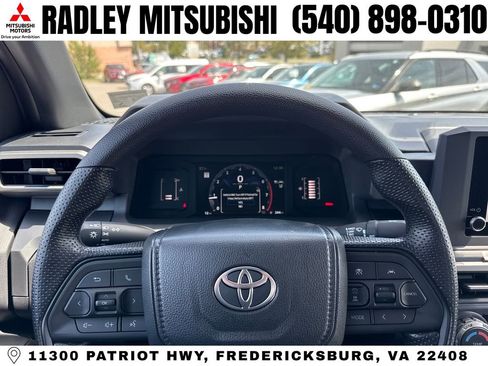 Used 2024 Toyota Tacoma SR image 6