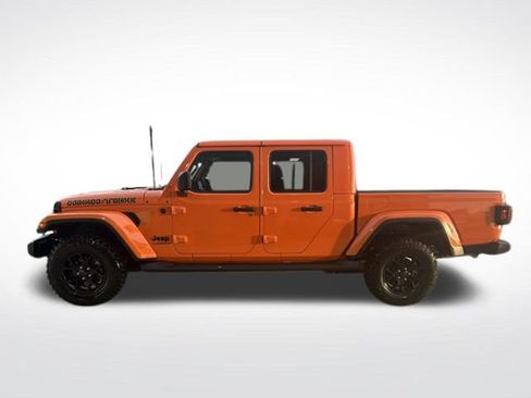 Used 2025 Jeep Gladiator Sport AWD/4WD image 4