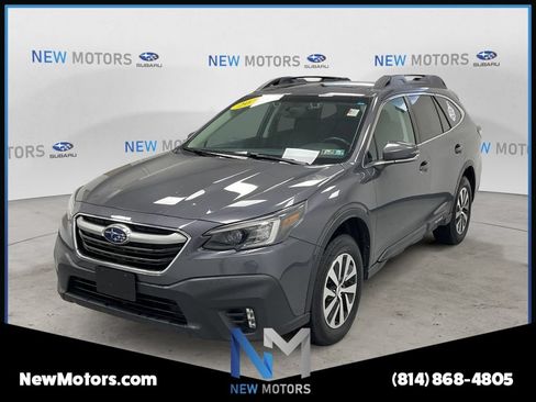 Used 2022 Subaru Outback Premium AWD/4WD image 1