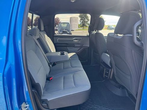 Used 2022 RAM 1500 Big Horn AWD/4WD image 18