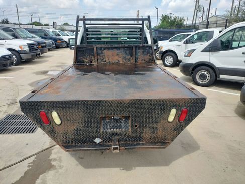 Used 2011 Ford F250 XL w/ PWR Equipment Group image 9