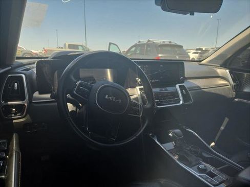 Used 2022 Kia Sorento SX FWD image 12
