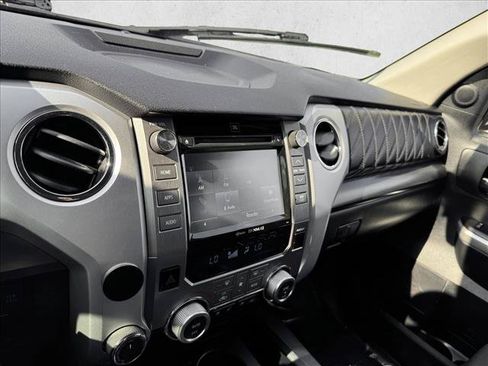 Used 2017 Toyota Tundra Platinum AWD/4WD image 15