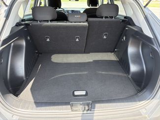 Used 2025 Hyundai Kona SEL AWD/4WD video 5