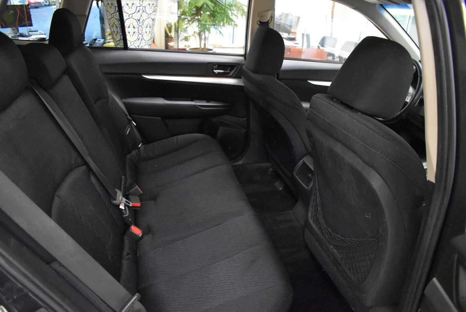 Used 2011 Subaru Outback 2.5i Premium w/ All-Weather Pkg AWD/4WD image 42