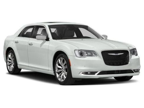 Used 2019 Chrysler 300 Limited AWD/4WD image 9