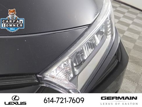 Used 2019 Toyota RAV4 Limited w/ Cold Weather Package AWD/4WD image 14