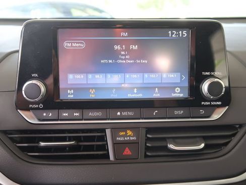 Used 2023 Nissan Altima 2.5 S FWD image 22