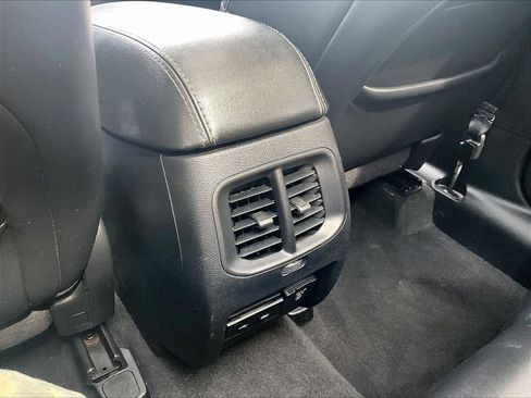 Used 2020 Jeep Cherokee Limited AWD/4WD image 12