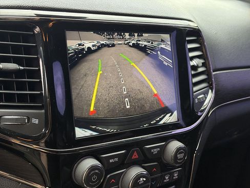Used 2019 Jeep Grand Cherokee High Altitude RWD image 14