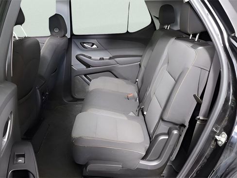 Used 2021 Chevrolet Traverse LS image 14