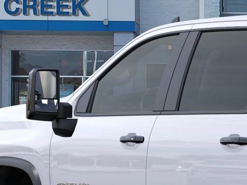 New 2026 Chevrolet Silverado 2500 ZR2 AWD/4WD image 13