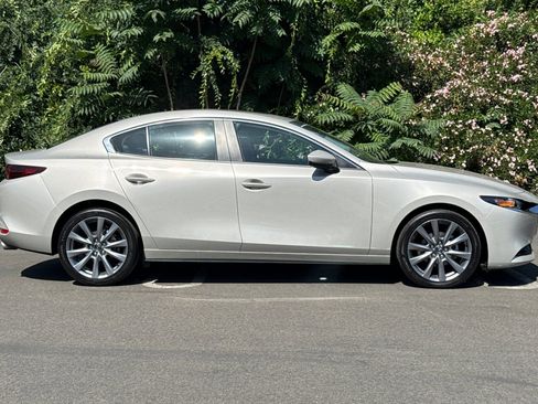 Certified 2025 MAZDA MAZDA3 s FWD image 3