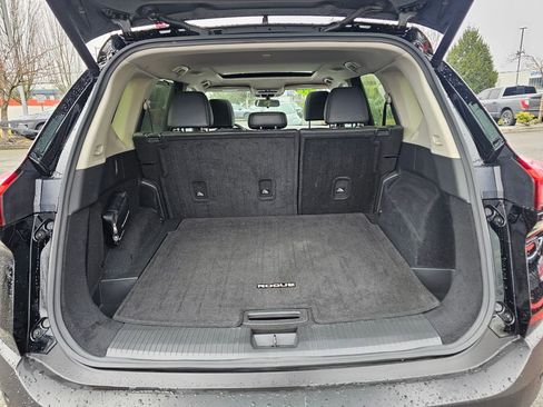 Certified 2023 Nissan Rogue SV w/ SV Premium B Package AWD/4WD image 11