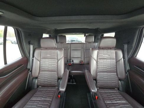 Used 2021 Cadillac Escalade Sport Platinum image 16