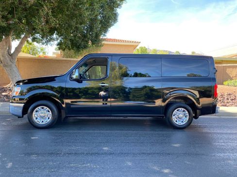 Used 2017 Nissan NV 3500 SV w/ SV Technology Package image 53