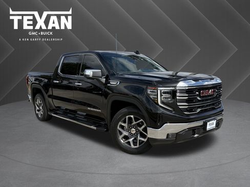 Used 2023 GMC Sierra 1500 SLT image 1