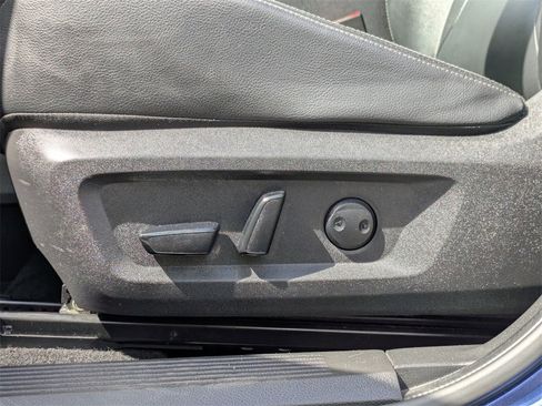 Certified 2023 Nissan Rogue SL w/ SL Premium Package image 17