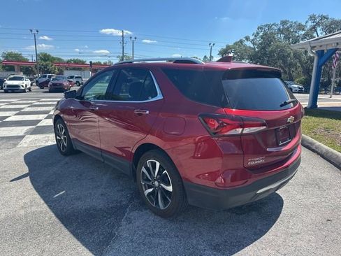 Used 2023 Chevrolet Equinox Premier FWD image 3