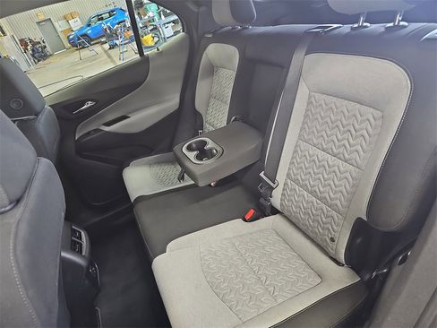 Used 2024 Chevrolet Equinox LT image 14