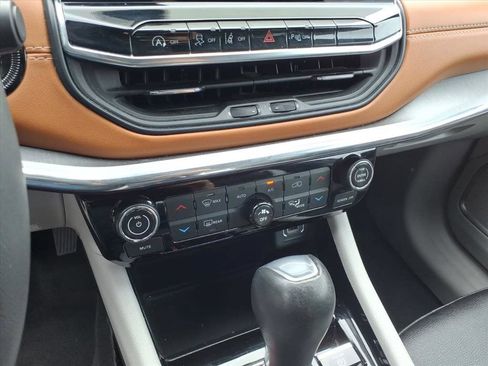 Used 2024 Jeep Compass Limited AWD/4WD image 30