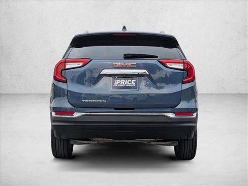 Used 2024 GMC Terrain SLT image 6