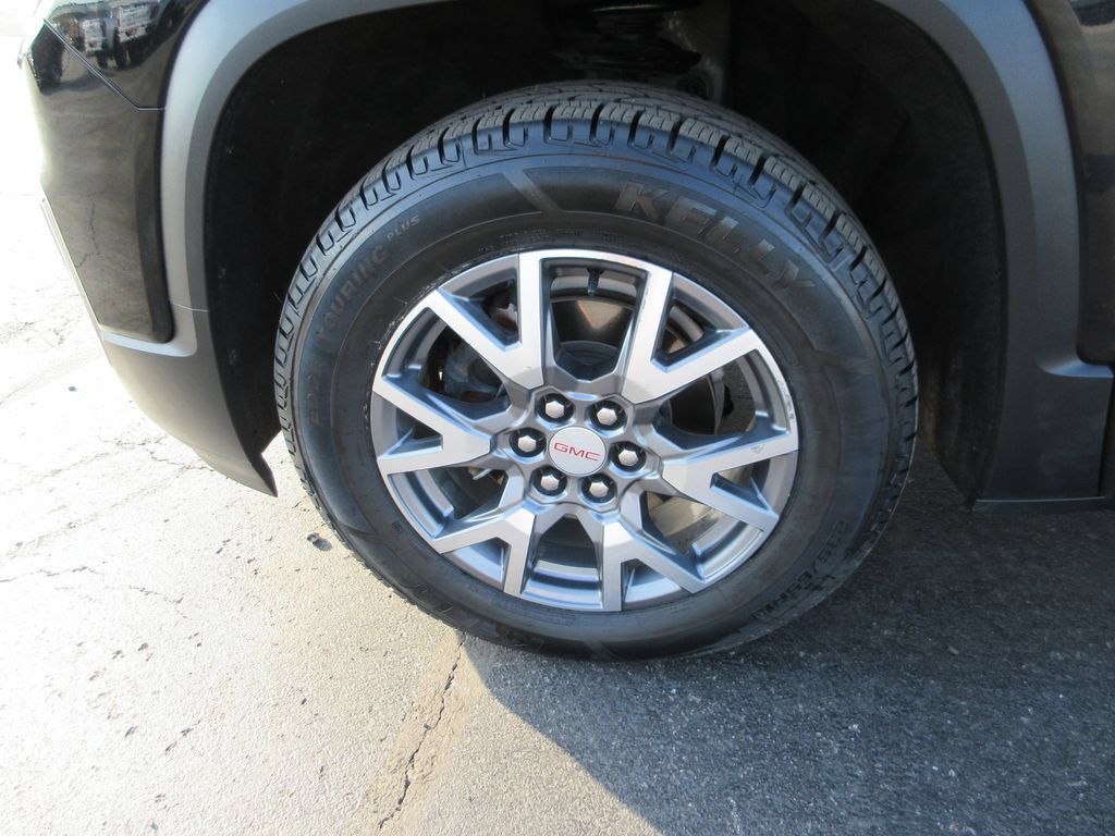 Certified 2023 GMC Acadia SLT FWD image 14