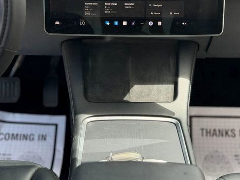 Used 2022 Tesla Model 3 Standard Range image 29