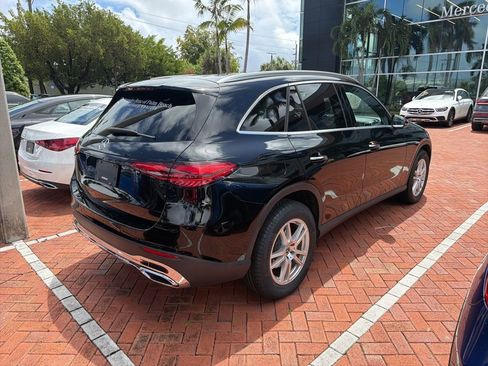 Certified 2025 Mercedes-Benz GLC 300 image 4