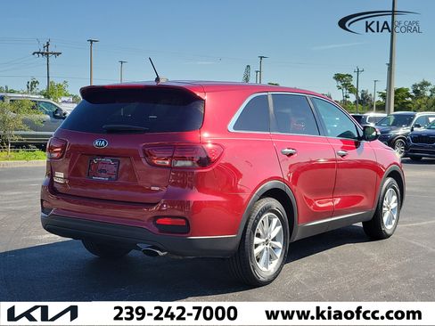 Used 2020 Kia Sorento LX FWD image 6