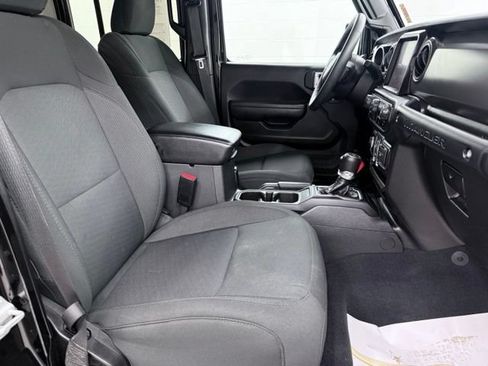 Used 2023 Jeep Wrangler Unlimited w/ Sun & Screen Package AWD/4WD image 19