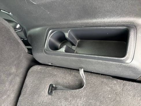 Used 2019 Kia Sorento L FWD image 32
