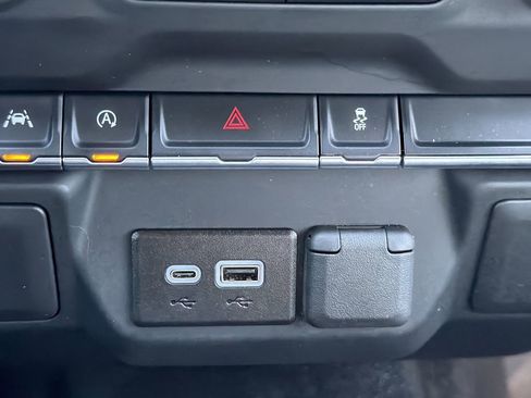 Used 2024 GMC Sierra 1500 Pro image 7