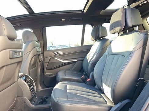 Used 2022 BMW X7 xDrive40i w/ M Sport Package image 10