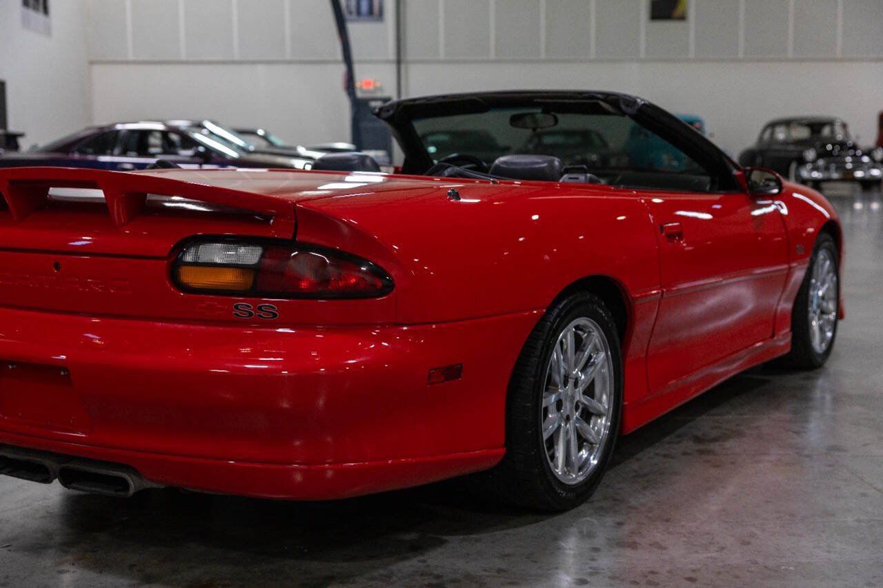 Used 2002 Chevrolet Camaro Z28 w/ SS Performance/Appearance Pkg RWD image 40