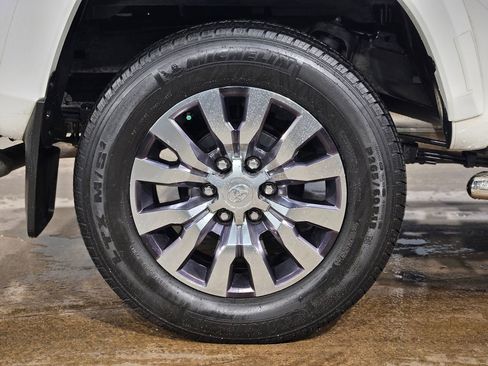 Used 2023 Toyota Tacoma Limited AWD/4WD image 17
