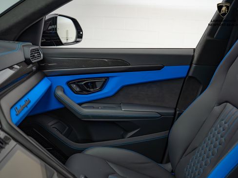 Used 2024 Lamborghini Urus S image 35