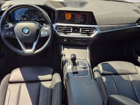 Used 2022 BMW 330i Sedan w/ Driving Assistance Package RWD image 17
